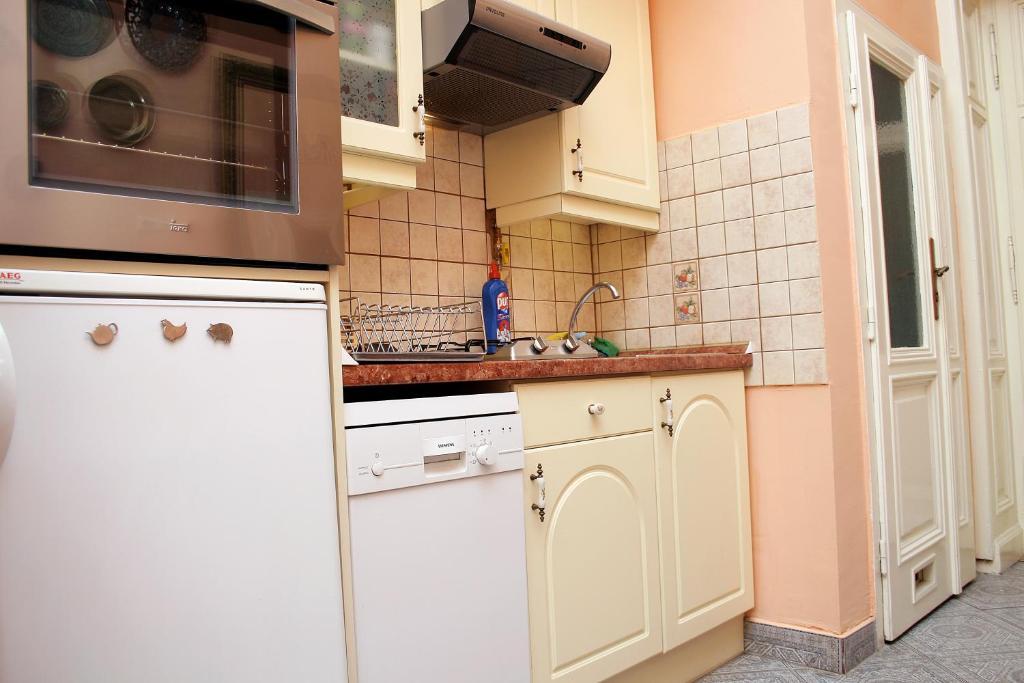 Budapest Tourist Apartments - Jozsef Koerut Værelse billede